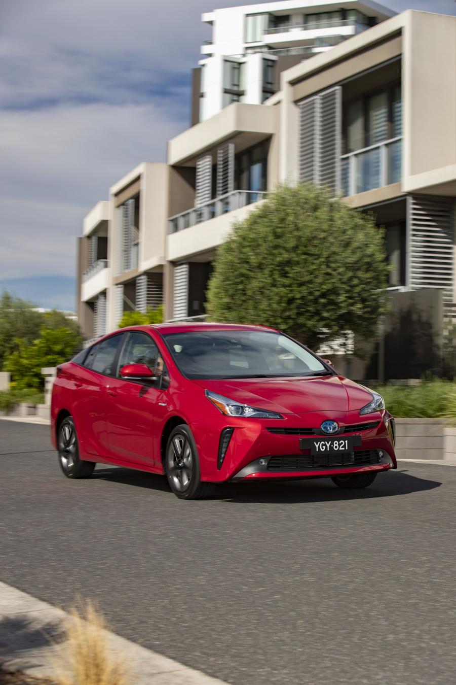  Toyota Prius 2019 года  (AU) (фото 2 из 8)